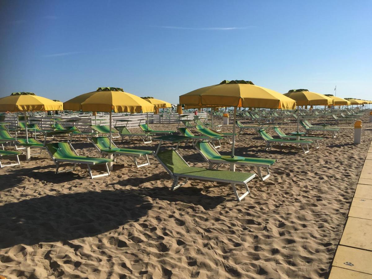 Appartamento Fronte Mare 리미니 외부 사진